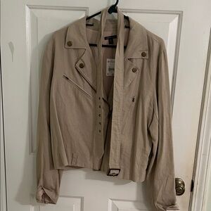Versona Women's Tan Jacket